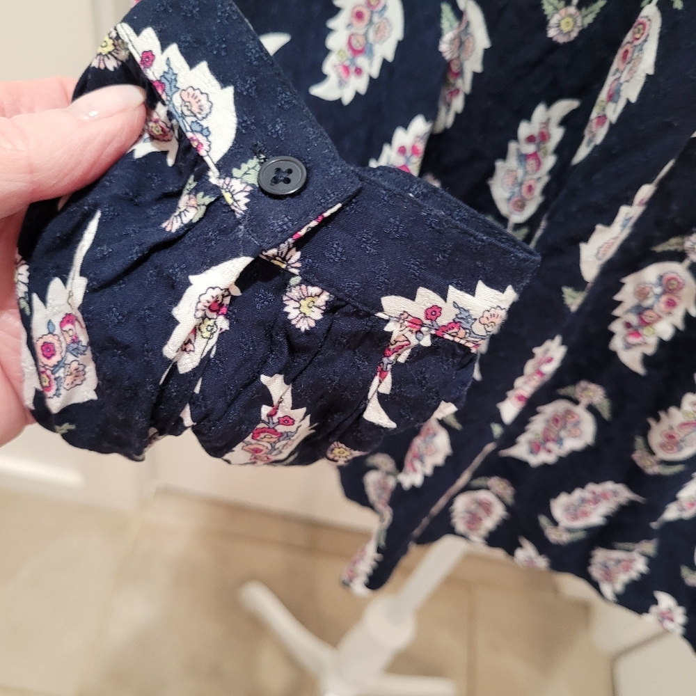 Loft size Large long sleeve navy blue pink paisley flower ladies blouse. - Picture 6 of 14